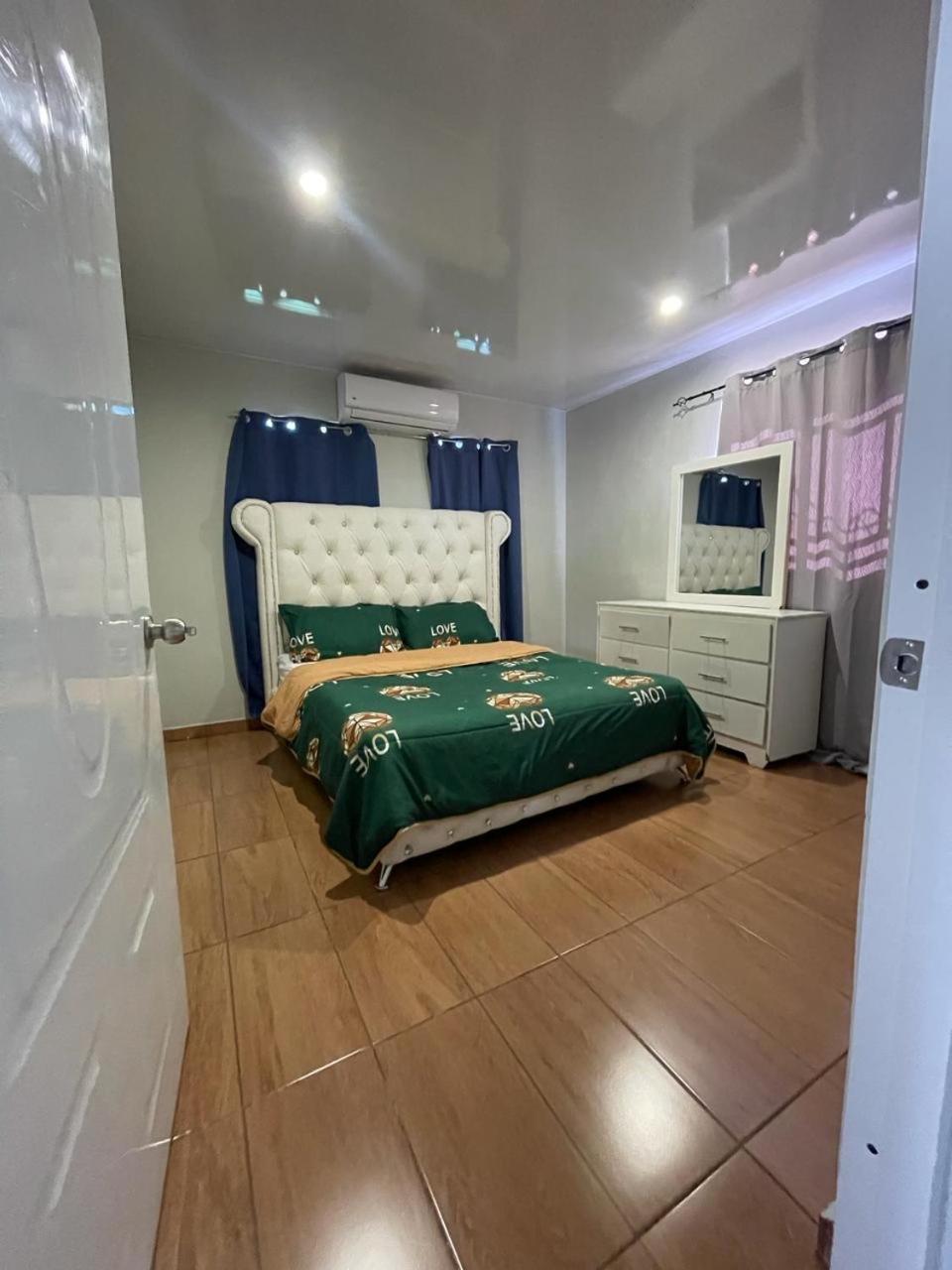 Villa Confortable De 2 Habitaciones Педерналес Екстериор снимка